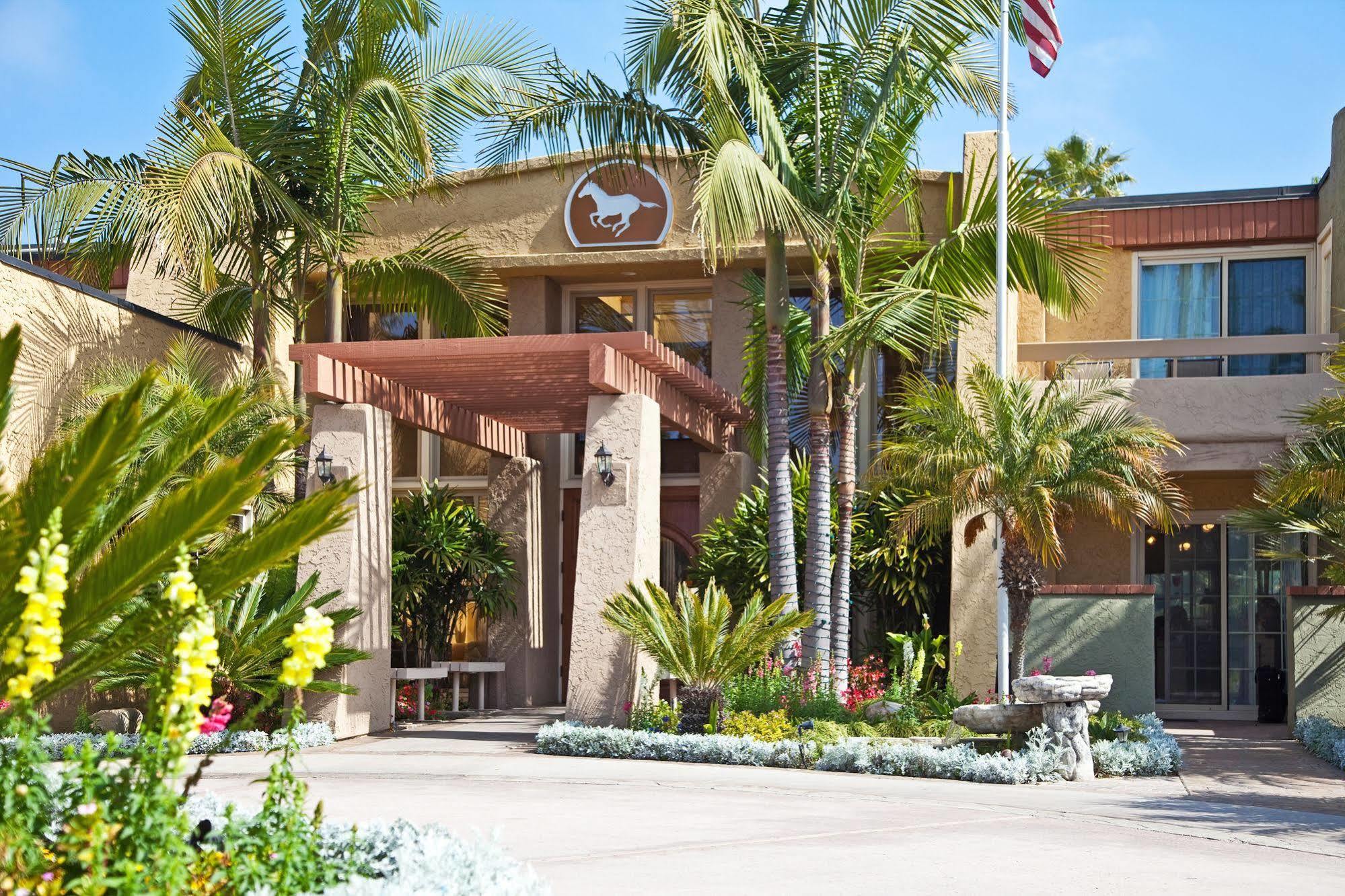 Winners Circle Resort 소라나비치 외부 사진