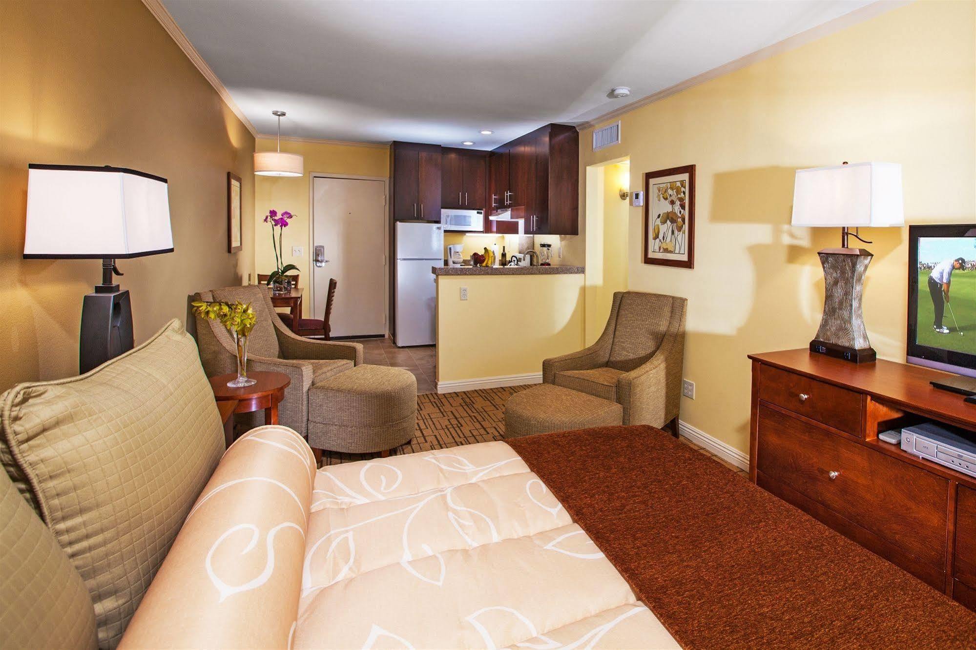Winners Circle Resort 소라나비치 외부 사진