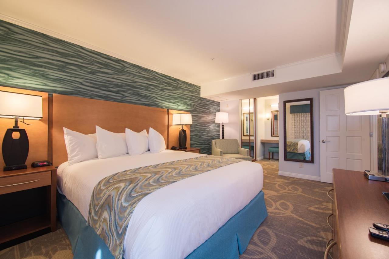 Winners Circle Resort 소라나비치 외부 사진